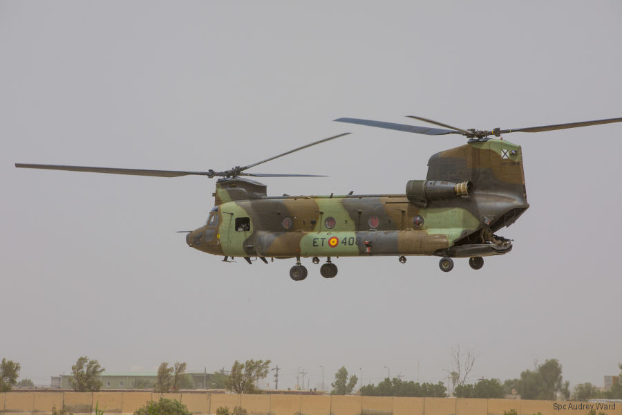 Boeing CH-47D Chinook