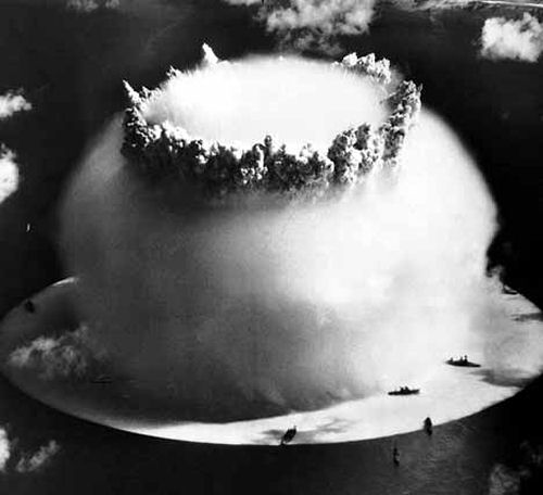what navy ship brought the second atomic bomb to the pacific war